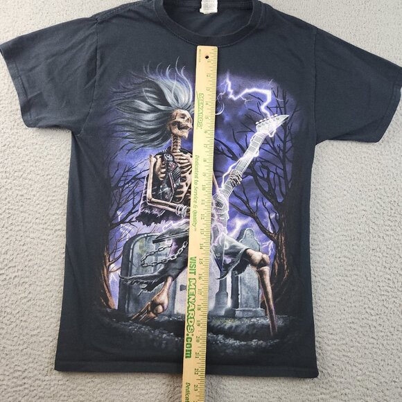 Y2K Cyber Shirt Mens Small Black Graphic Skull Tattoo Goth Metal Grunge Guitar - Picture 4 of 9